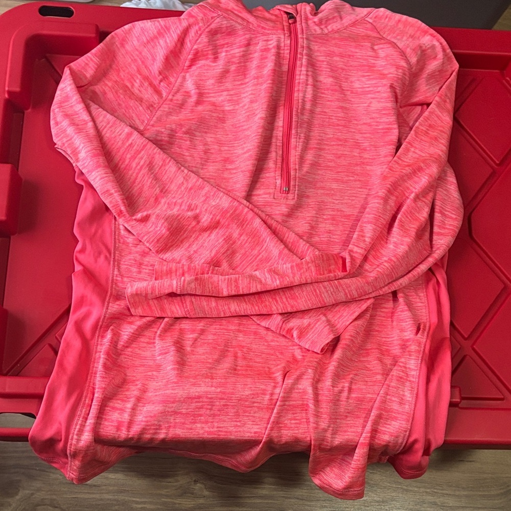 Source Unknown Pink Short Sleeve Tee